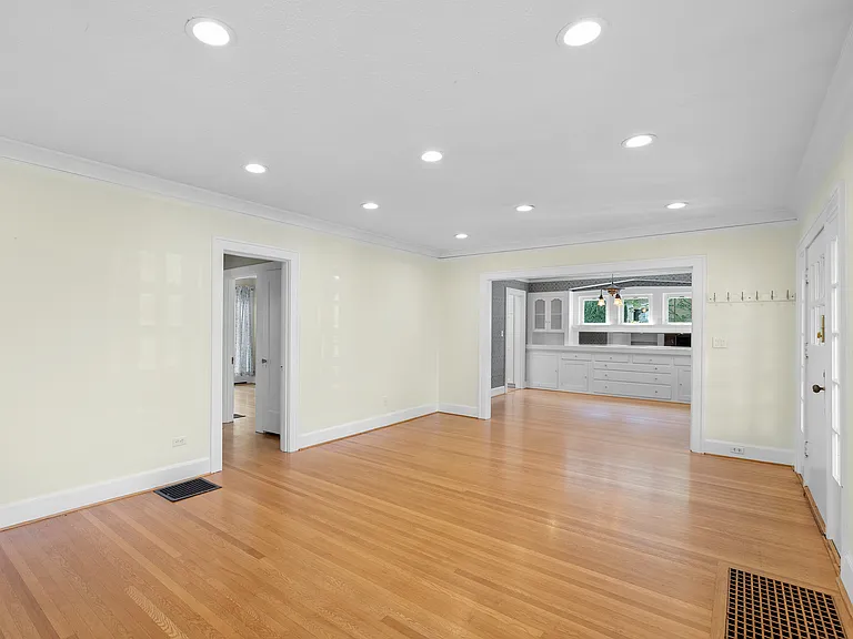 2734 NE 36th Ave #A — Photo 4
