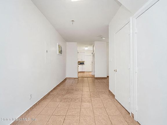 5th image of 395 Jewett Ave
