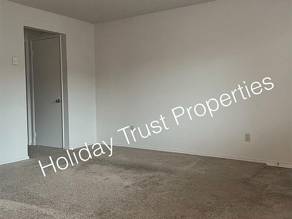 2nd image of 17-422 E Bay Dr NE #17