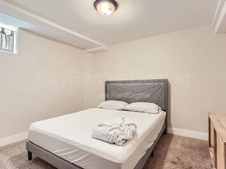 1564 Tamarac St — Photo 4