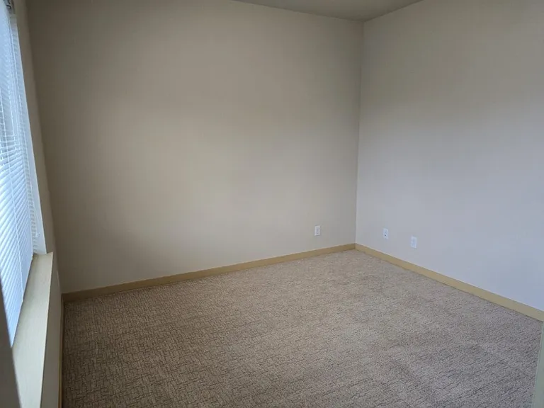 Deer Haven Apartments — Photo 57