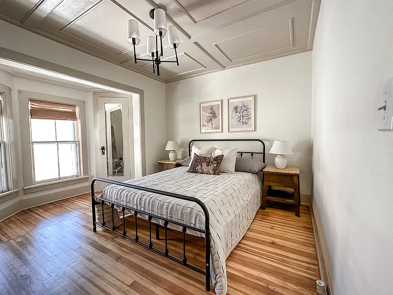 208 Lake Ave — Photo 14