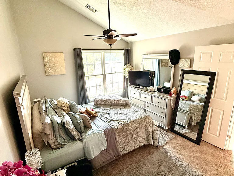 11 Devon Commons Ln — Photo 23
