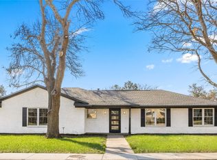 3084 Ponder Dr, Dallas, TX 75229