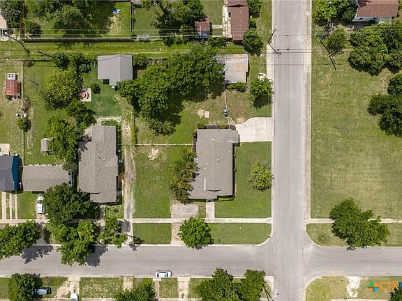 4th image of 202 S 27th St
