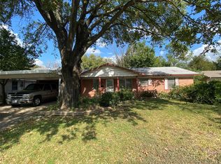 2549 W Rochelle Rd, Irving, TX 75062