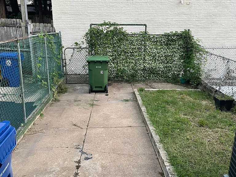 3 W Heath St — Photo 20