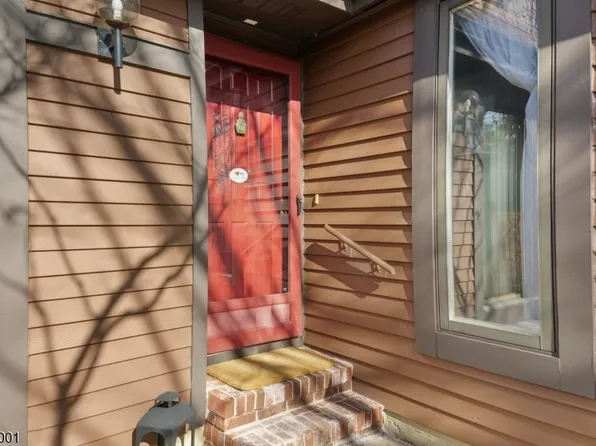 28 Valley View Dr, Bernards Twp., NJ 07920