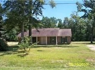 18813 Woodridge Dr, Conroe, TX 77302