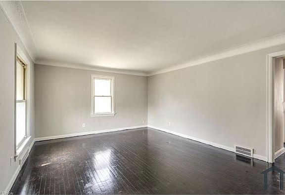 2nd image of 3447 W 98th St #1