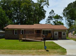 713 Hoss Rd, Charleston, SC 29414