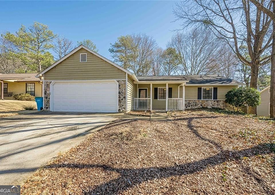1st image of 2491 Redfield Dr