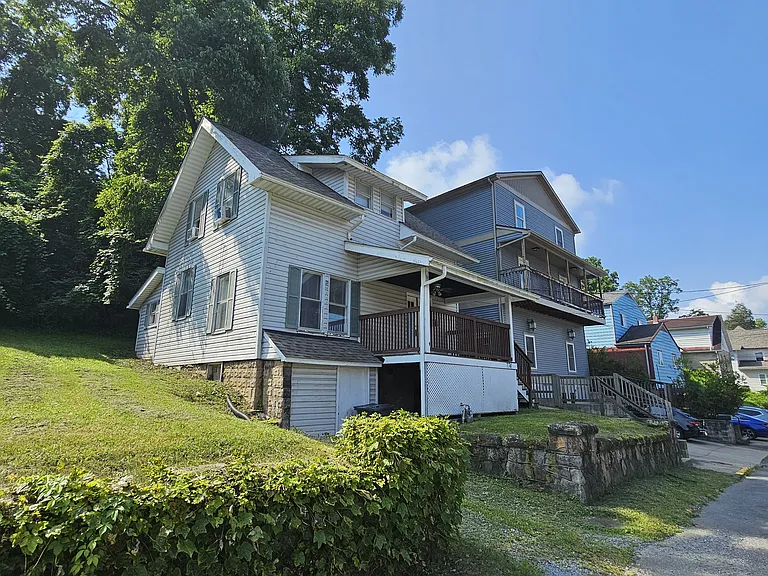 774 Garrison Ave — Photo 38
