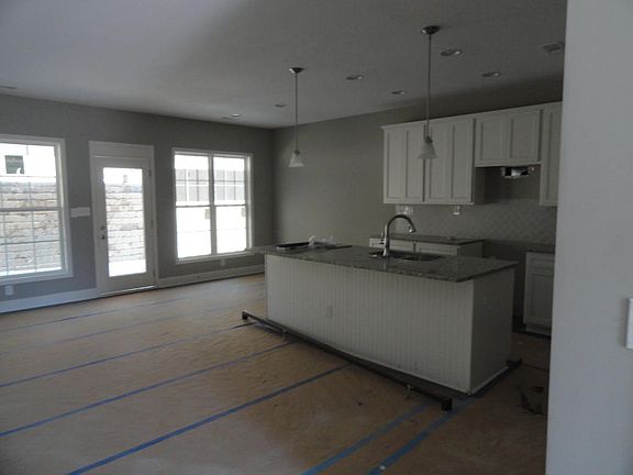 3rd image of 1432 Mossy Rock Ln