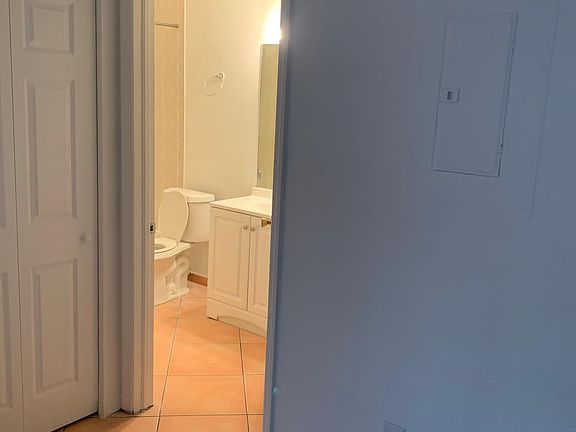4th image of 18604 SW 100th Ave #18604