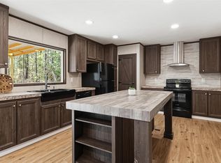 140 Michaels Ln, Huntsville, TX 77320