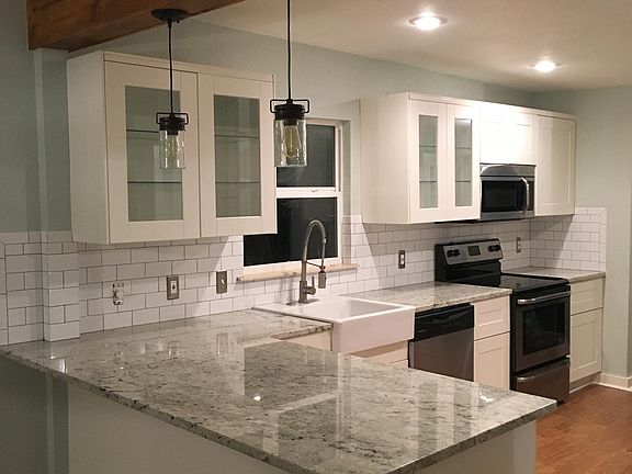 5th image of 4310 N Lynn Ave