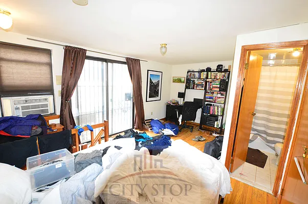 Rented by City Stop Realty | media 16