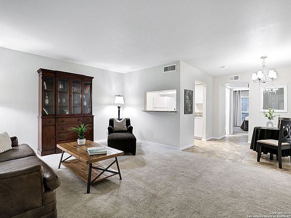 3rd image of 8401 N NEW BRAUNFELS AVE #144A