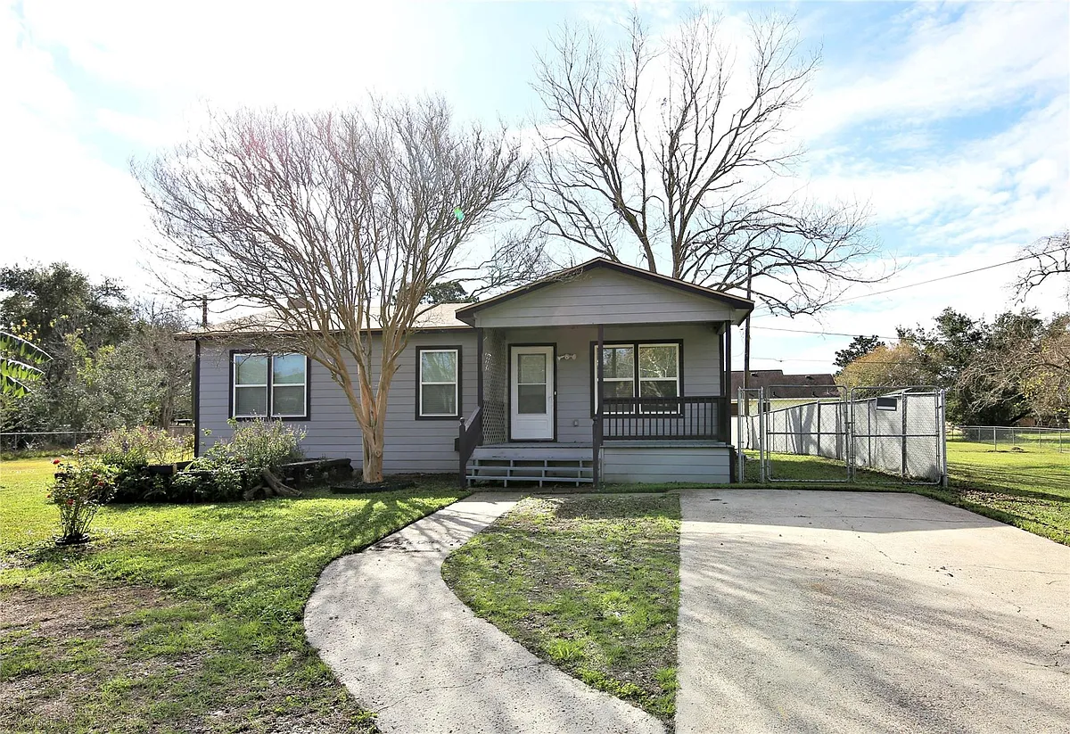 Building Photo - 6611 Wayne Johnson Ave