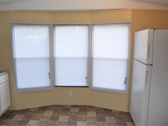 Amazing bay windows!