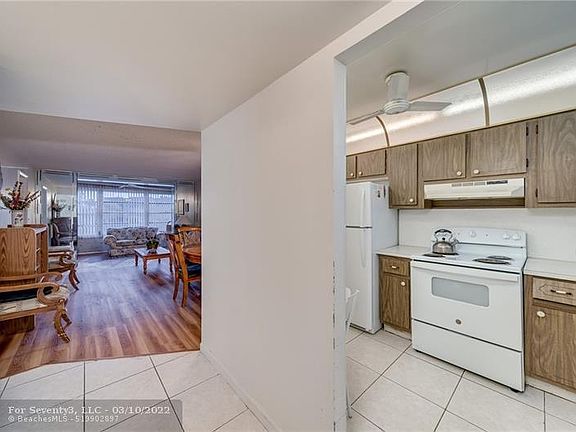 5th image of 8435 Sunrise Lakes Blvd APT 201