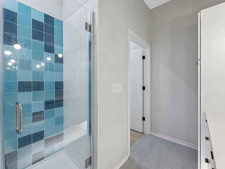 521 Mangum St #23 — Photo 6