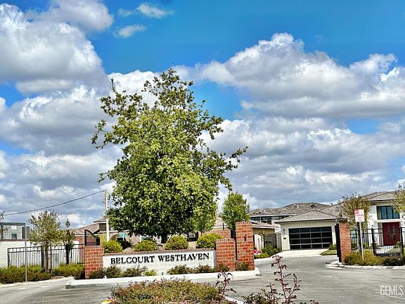 4th image of 12519 Cornelia Way