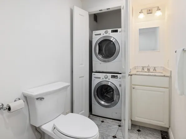 420 East 72nd Street 10FG image 8 of 9