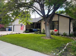 1208 E Pennsylvania Pl, Nampa, ID 83686