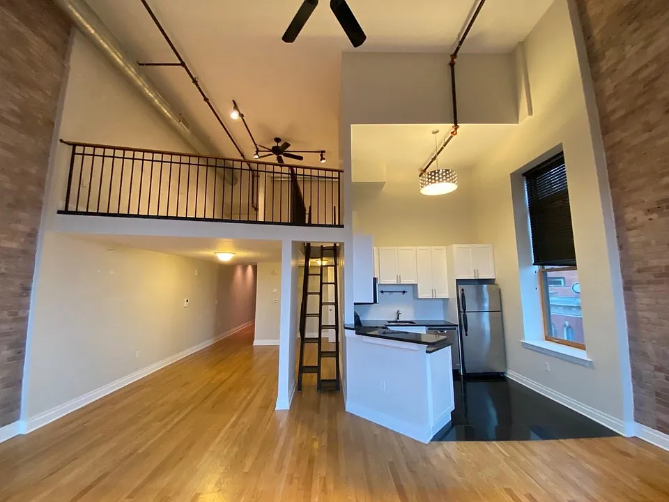 338 Grove St #4A