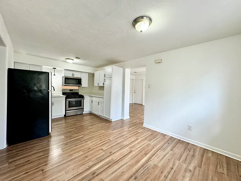 2309 Wesley St #A — Photo 6