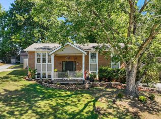 7519 S Whispering Oak Cir, Powell, TN 37849