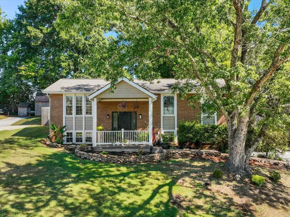7519 S Whispering Oak Cir, Powell, TN 37849