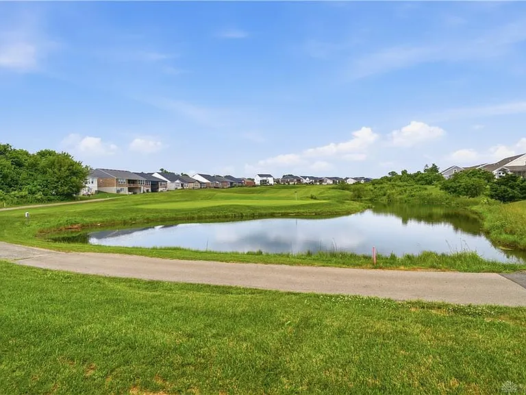 5283 Greenview Ln — Photo 45