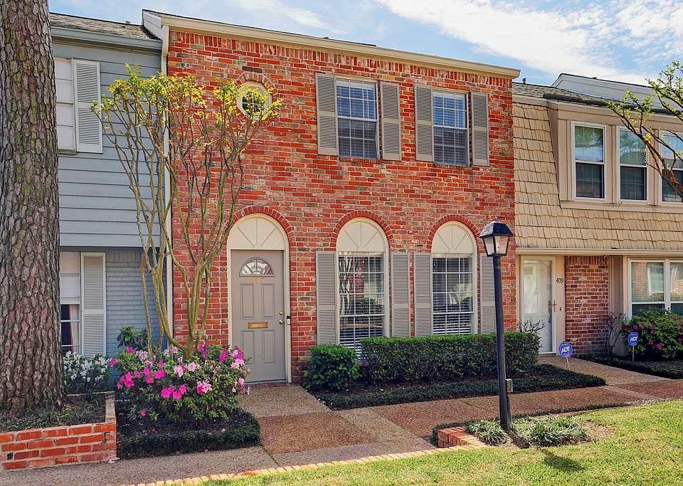 1st image of 407 Bendwood Dr #38