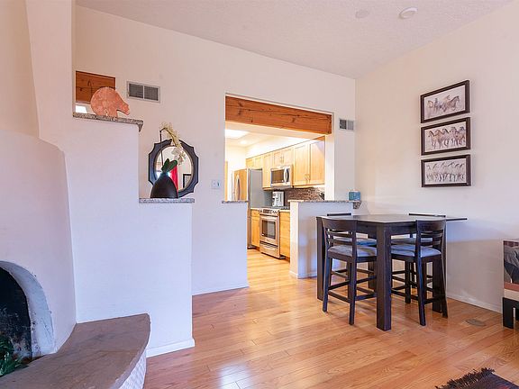 4th image of 2855 Plaza Rojo