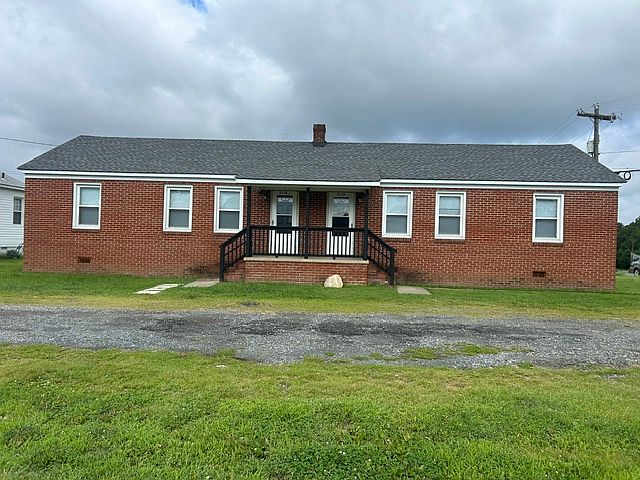 1st image of 209 Wallace Ln #A