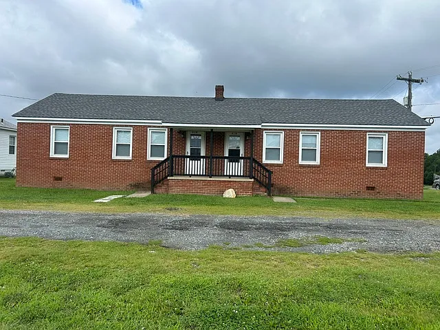 211 Wallace Ln #B