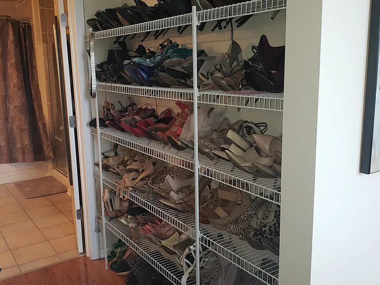 Master Bed Closet.