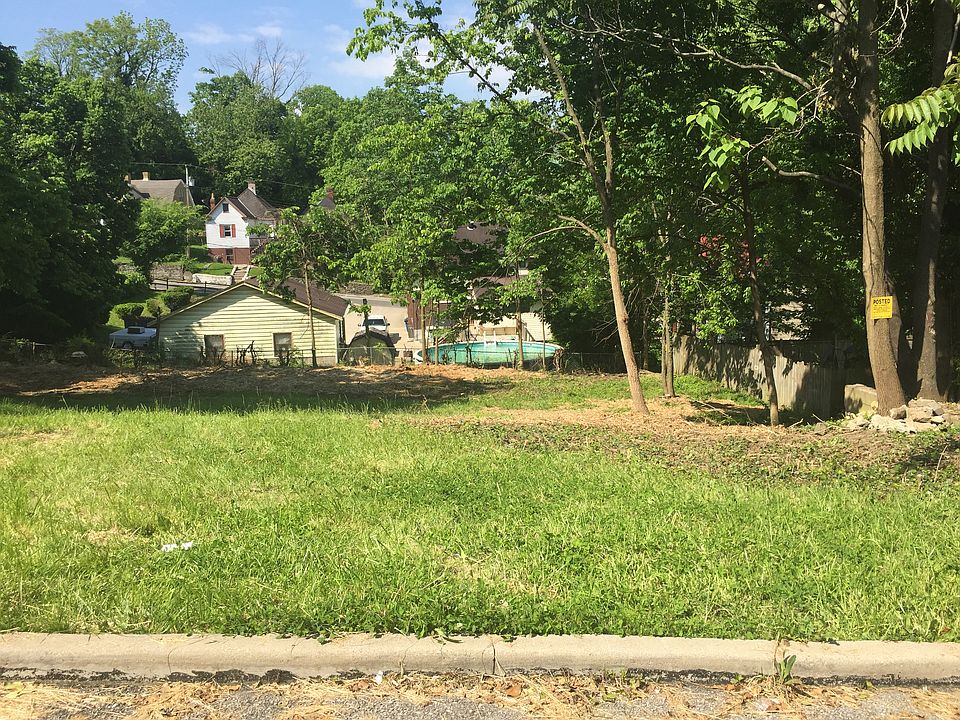 1st image of 1002 McKinney Ave