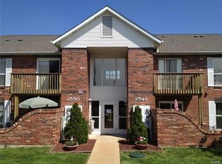 2546 Coppergate Square Dr #CU, Saint Louis, MO 63129