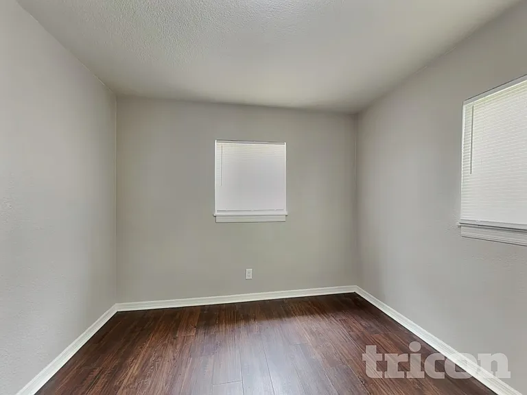 320 Rigel Rd — Photo 9