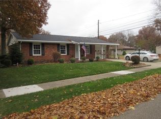 405 E Shafer Ave, Dover, OH 44622