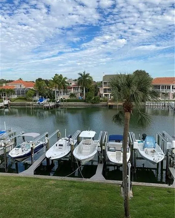 1125 Pinellas Bayway S #201