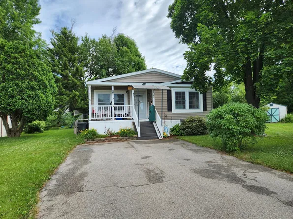 23 Pine Hill MHP Road, Berwick, ME 03901