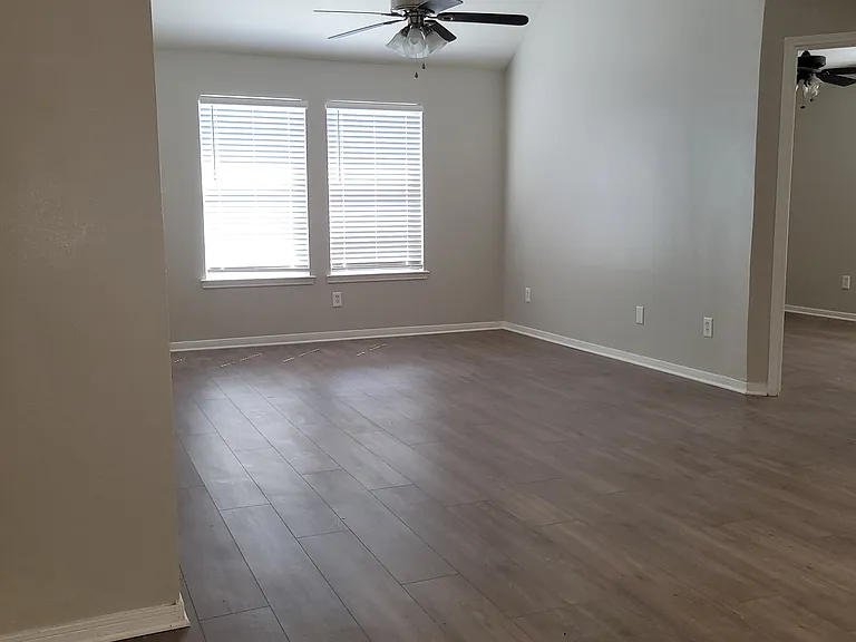 12034 Ballardvale Ln — Photo 13