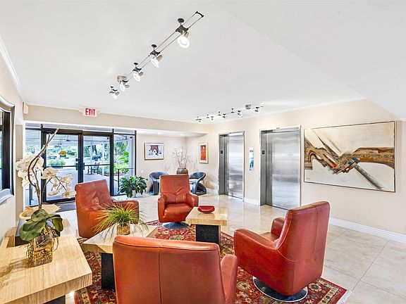 5th image of 800 Cypress Grove Drive #303