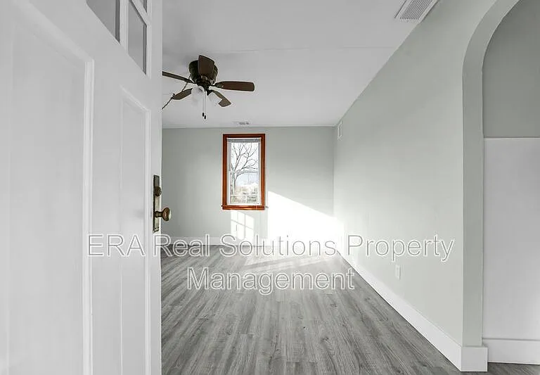 2704 Kilbourne Ave #REAR — Photo 5