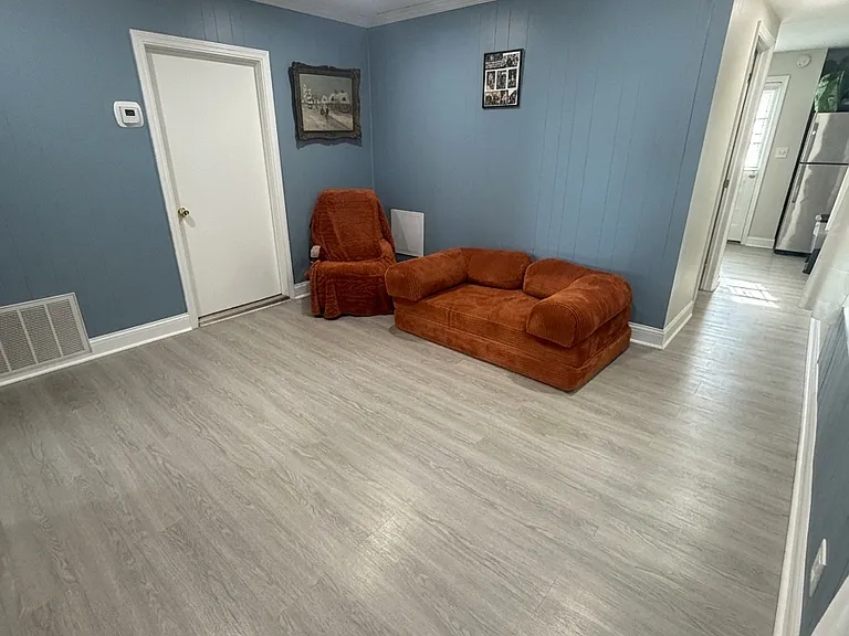 1812 W Erie St #2 — Photo 2